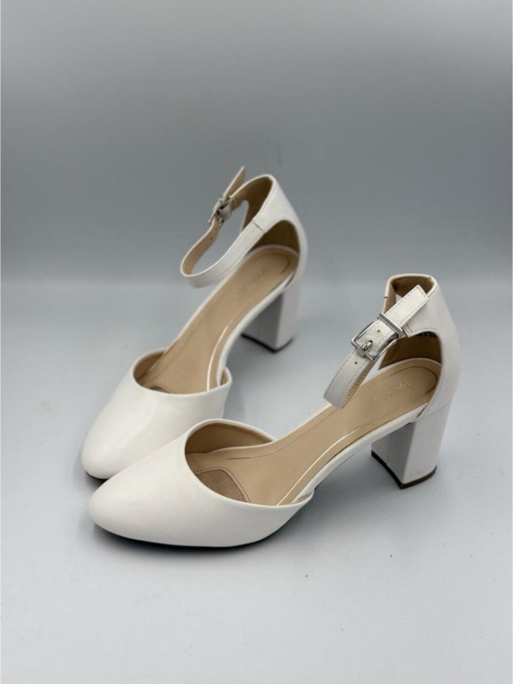 Women's White Courts
